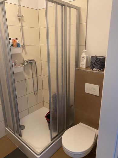 Odnowione 3-pokojowe mieszkanie w centralnej lokalizacji – idealne dla mieszkania współdzielonego – Photo 11
