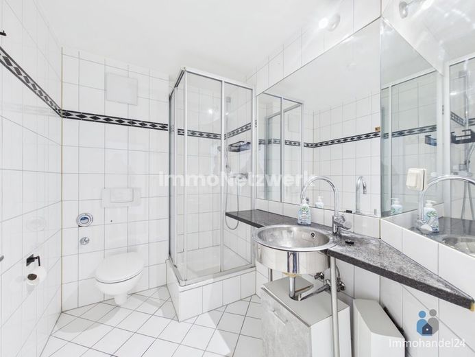 ***TOPLAGE schickes Appartment mit EBK direkt am Heumarkt***TOPLAGE – Duschbad