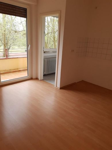 Schöne 2-Zimmerwohnung mit Balkon,Dusche,Stellplatz, neu zu vermieten – Küche