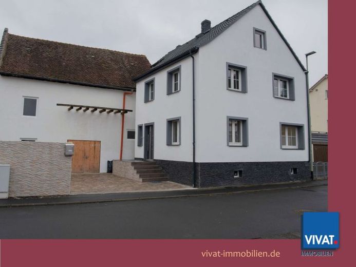 Saniertes EFH mit großer Scheune und einer tollen Terrassen-Option. Große Flächen für PV & Co. – फोटो 1