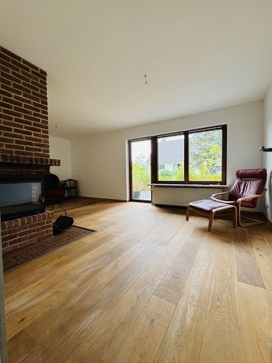 Freistehendes EFH mit Anliegerapartment auf 980 m2 Grund, Schleswig_Neustadt – Wohnzimmer EG