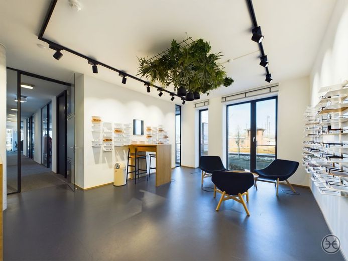 Eden-Ehbrecht-Immobilien_Vermietung_Büro_Alter-Stadthafen_006