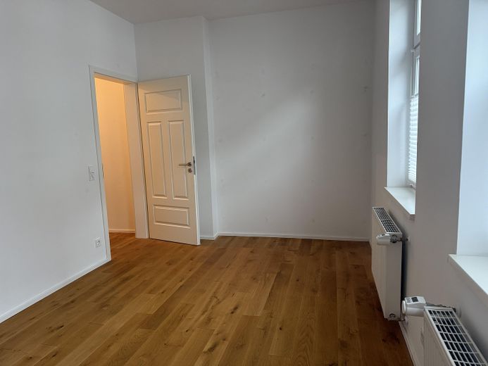 Saniertes Stadthaus FFM-Höchst-Nähe Bahnhof – 1-Schlafzimmer-1.OG
