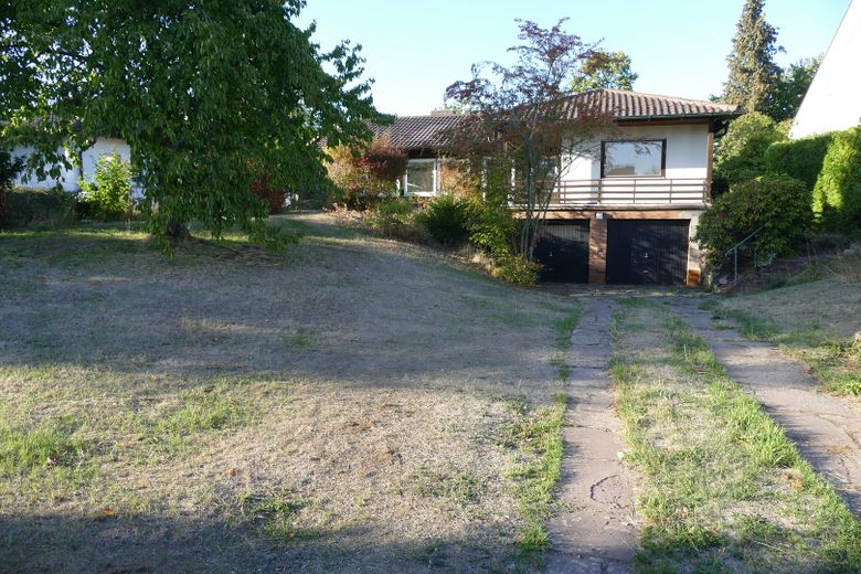 63303 Dreieich-Gö.: 15 Mins Ff/M: 1854m2 Bestandsbauland - privat & provisionsfrei zu verkaufen. – Höhenweg 11 - Frontansicht