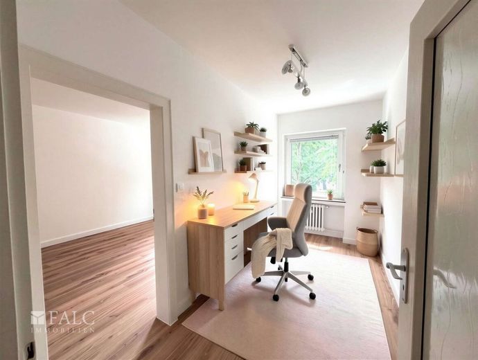 Gepflegte 4-Zimmer-Wohnung mit Balkon und Masterbad in Rüttenscheid – Arbeitszimmer