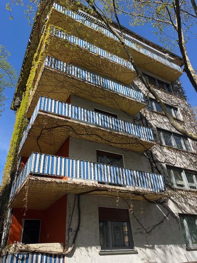sanierte 3-Zimmerwohnung mit 2 Balkonen Nähe Wasserturm – Hausansicht