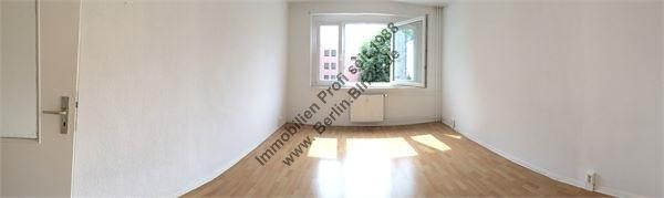 Wohnzimmer Balkon Südseite -2er WG geeignet – 002 -- 14.08.2016 015