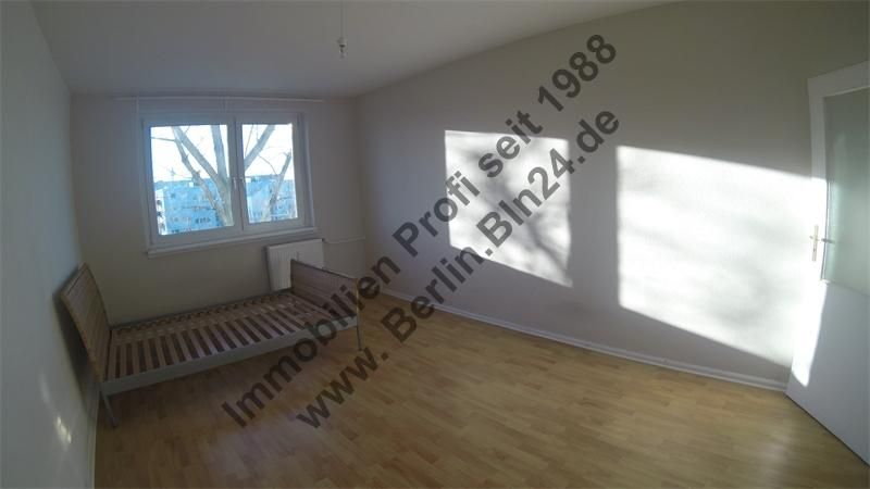 Ferien-Wohnung mit Wannenbad in Berlin - Friedrichshain wird neu möbliert Diele Kammer – G0040390