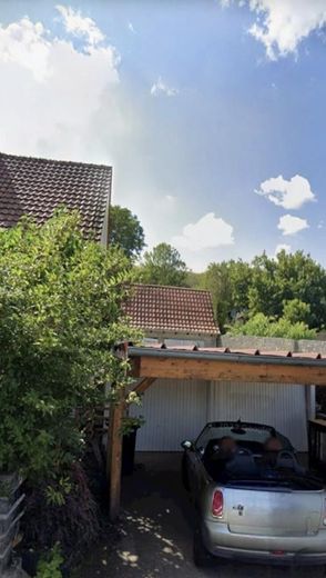 Carport mit Doppelgarage