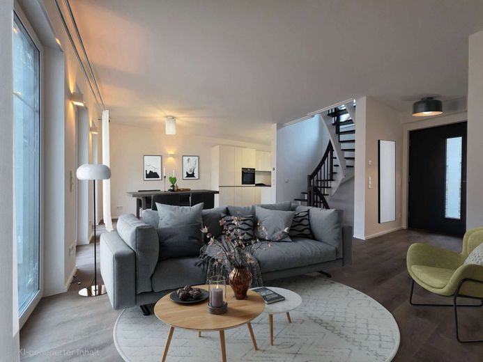 ERSTBEZUG! Neubau-Reihenendhaus - hochwertig, stilvoll &amp; durchdacht – Wohn-Esszimmer (virt. möbliert)