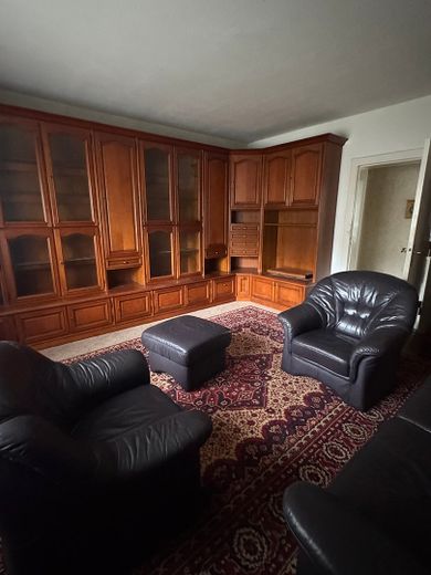Gr. Einfamilienhaus in Wassernähe, Keller, Grün, 2 getrennte Wohnungen möglich. – Foto 20