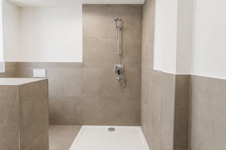 Freiraum neu definiert: 92 m² saniertes Wohnvergnügen für Familien oder Kapitalanleger – Bad
