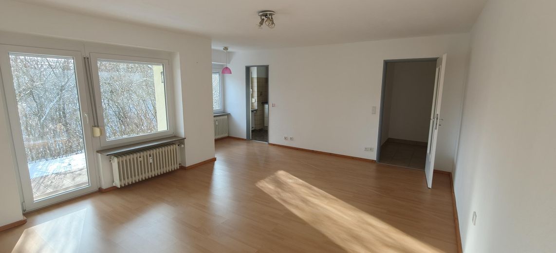 schöne 2-Zimmer Wohnung am Rand vom Schwarzwald – Wohnzimmer