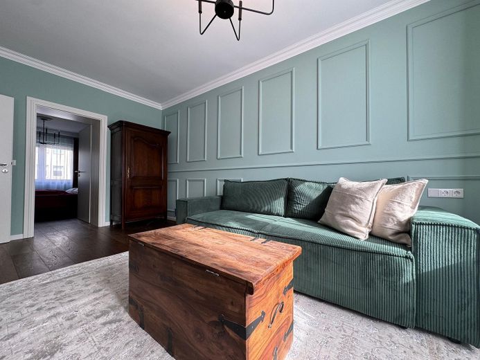 Wunderschön eingerichtete Wohnung mit Einbauküche, zentral – Foto 6