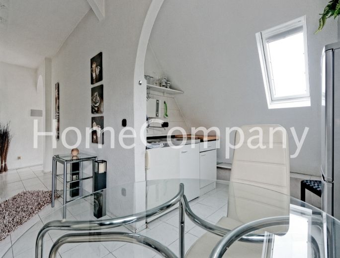 Reizvolles möbliertes Apartment über zwei Ebenen, Internetzugang, gute Wohnlage in Essen – 6ddfd0842fba8b5b4f04a5ca78bf40ba6810e608.jpg