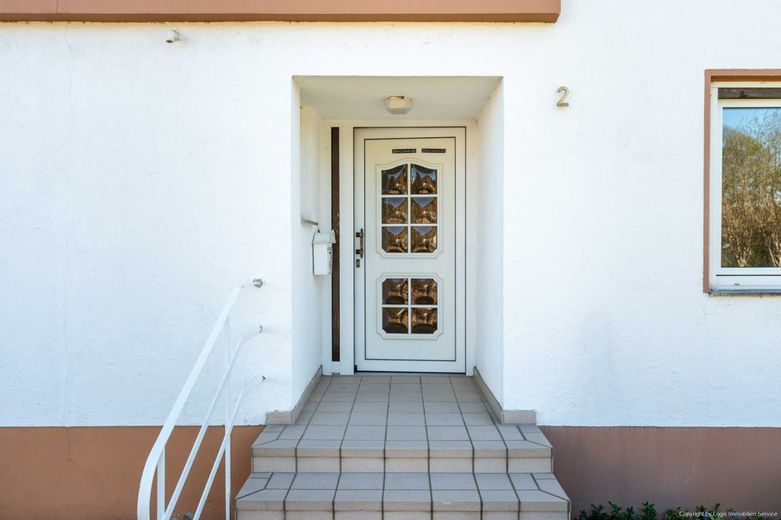 Viel Raum für Familie &amp; Ideen - Charmantes Haus mit Garten in Bonn-Niederholtorf – Hauseingang
