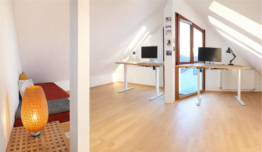 Schlaf-/Arbeits-/Gästezimmer