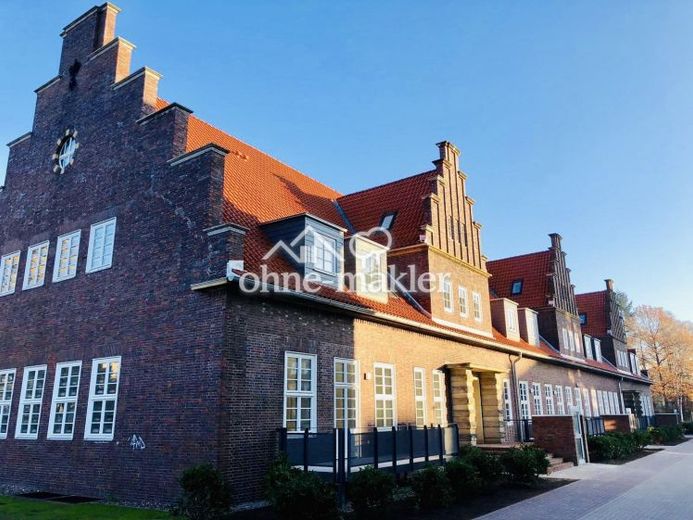 Açık mutfak, balkon ve park yerli 2 odalı yüksek zemin kat daire! – Fotoğraf 1