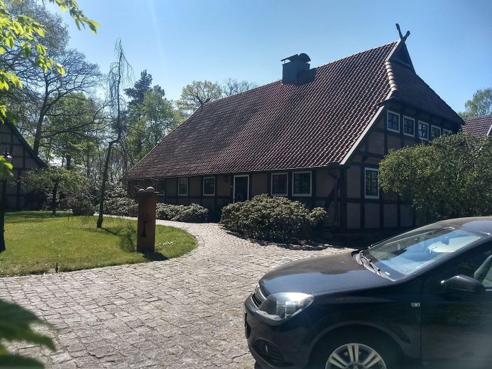 Bauernhausperle von 1750 Mitte der 80iger komplett saniert – Haus mit Stellplätzen