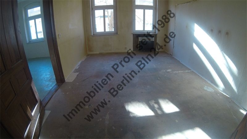 Kernsanierung - Wohnung - mieten - 3er WG oder 2er WG - Duschbad mit Fenster – G0076614