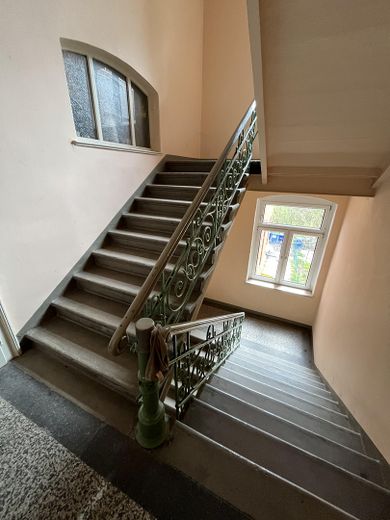 Tamamen kiralanmış konut ve iş binası, %8 getiriyle – Fotoğraf 3