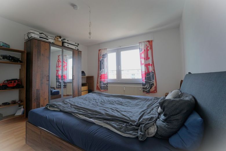 Su refugio en el verde: apartamento de 2 habitaciones con gran balcón y jardín de ensueño – Schlafzimmer