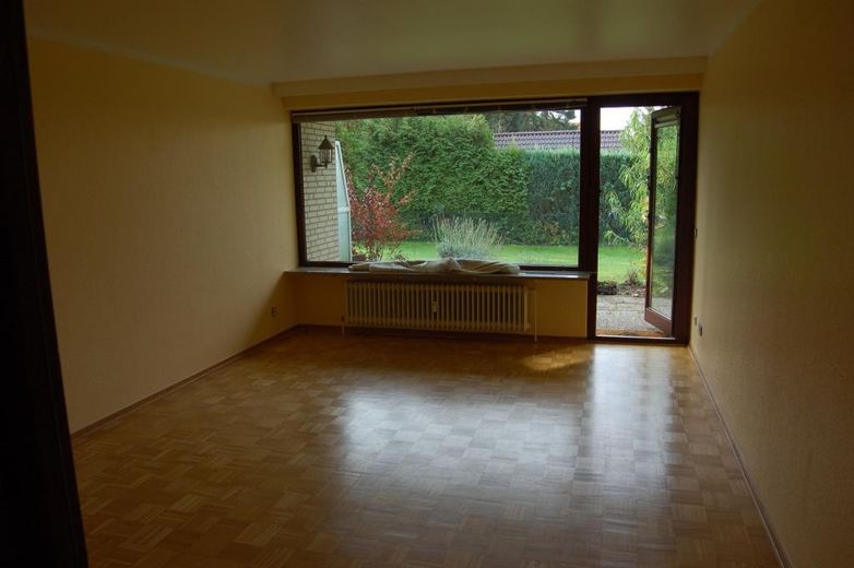 2-Zimmerwohnung in Hamburg-Sasel (vermietet) – Wohnzimmer-a