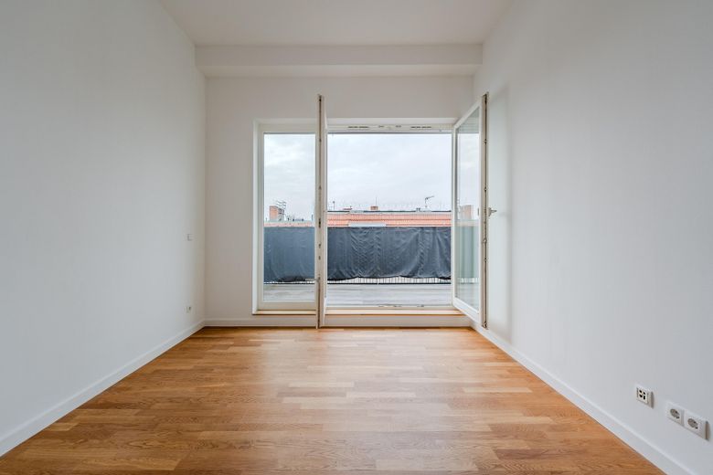 Dachgeschosswohnung direkt am Boxhagener Platz ! 7-Zimmer ! Provisionsfrei ! – Schlafzimmer 2