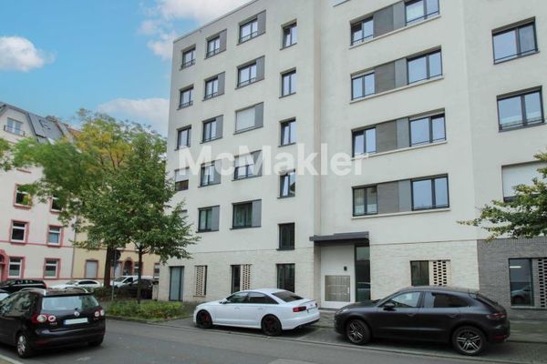 Stadtleben trifft Wohngefühl – großzügige 5 Zimmer mit Terrasse & Balkon