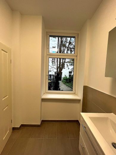Wohnen auf Zeit am Boxhagener Platz – vollmöbliertes, saniertes 1-Zimmer-Altbau-Atelier ab 01.10.26 – Foto 19