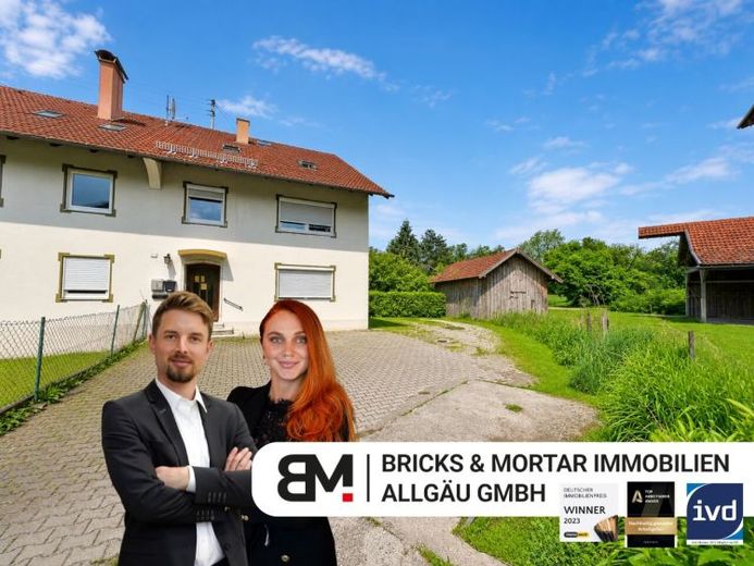 Yaşamak için bol alan – geniş arsalı ikiz ev – Fotoğraf 1