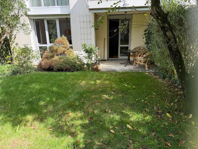 3-Zi-Gartenwohnung mit Terrasse und TG – ab sofort frei – Garten aktuell
