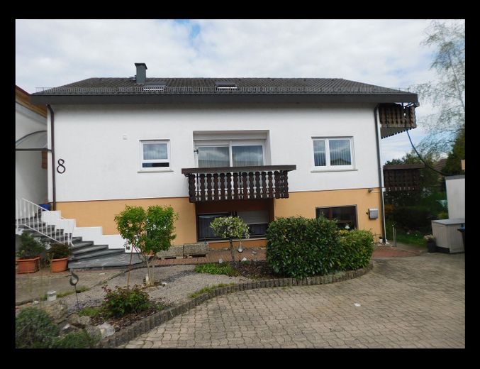 Wohnung m. Süd- u. Westbalkon