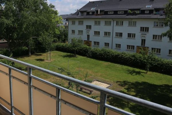 Wohnen am Heimgarten im 2.OG / große Küche / Bad mit Wanne - frei ab 1.10.26
