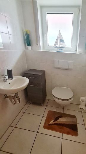 Gäste WC mit Fenster