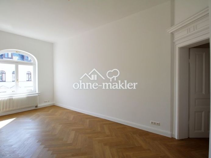 Appartement modernisé de 3 pièces avec cuisine équipée de luxe à louer – Photo 1