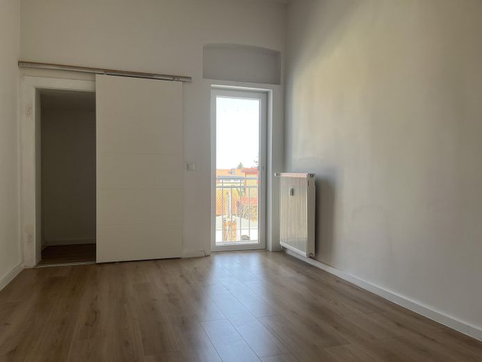 helle 4-Zimmer-Wohnung im 2. OG – Foto 4