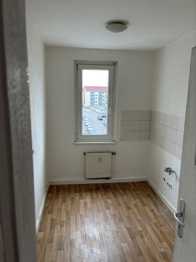 Helle, zentrumsnahe Wohnung mit Wannenbad – Küche