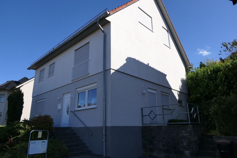 Außenansicht mit Einliegerw.