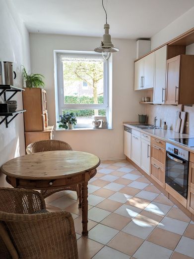 Platz zum Leben! Provisionsfreies Reihenhaus in der Gartenstadt Flensburg – Küche 