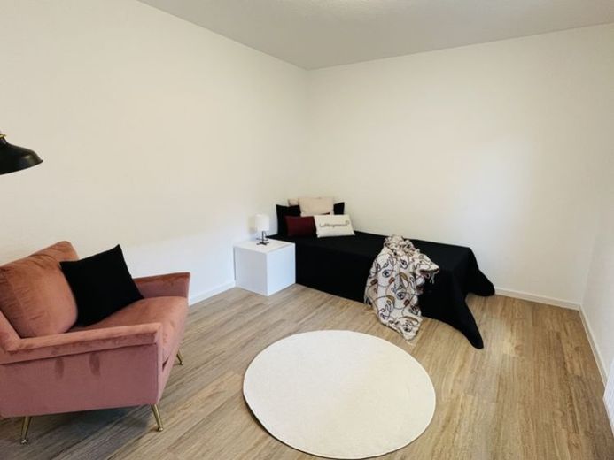 TOP-Lage, TOP Rendite, über 3,7% Rendite + über 4,5 % AfA, Kapitalanlage in Düsseldorf! – Foto 1
