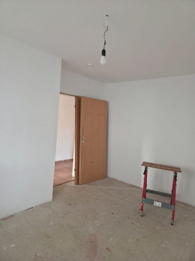 Erstbezug nach Renovierung - 4 Zimmer Wohnung in Bad Oeynhausen (10) (ID-1018) – Schlafzimmer