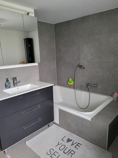 Casa unifamiliar completamente renovada con amplio jardín en una ubicación tranquila y bien comunicada – Bad EG