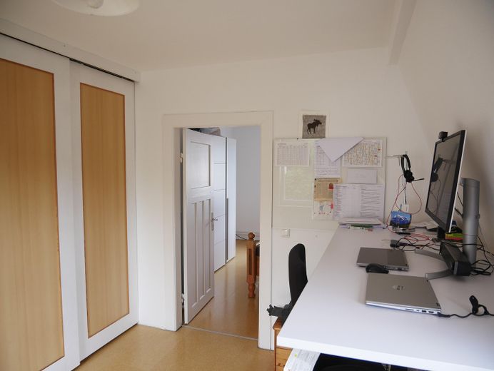 Haus für große Familien  und/oder Wohnen und Arbeiten unter einem Dach – Arbeitszimmer- Schlafzimmer
