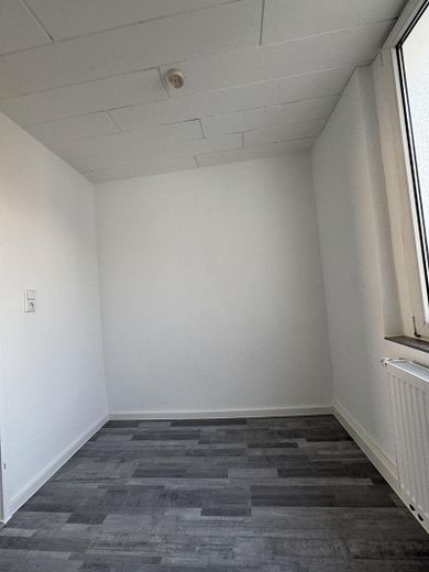 Sanierte 2-Zimmer-Wohnung in Düren – 40 m², 1. OG – Schlafzimmer