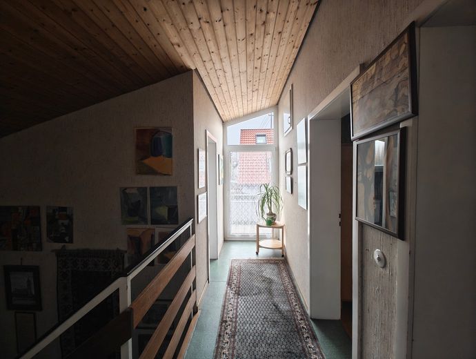 Mid-Century Einfamilienhaus aus den 60ern - 7 Zimmer, 2 Gärten, 2 Balkone und Garage mit Gartenhaus – Foto 15
