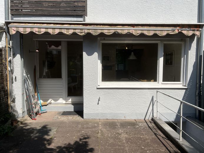Charmantes Reihenhaus mit ausgebautem Dachboden und schönem Außenbereich - zzgl. Garage – Terrasse