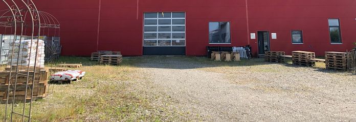 Hohe Gewerbehalle, Lager- und Produktionshalle Nähe A 96/A 7, Nähe Flughafen, grosser Aussenbereich – Ansicht Nord