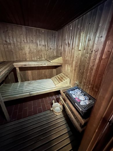Provisionsfrei: Exklusives Penthouse mit XXL-Dachterrasse und Loggia – Sauna