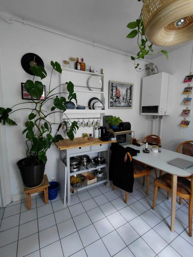 Sans commission pour l’acheteur ! Charmant appartement calme de 2 pièces au cœur de Winterhude – Wohnküche 4